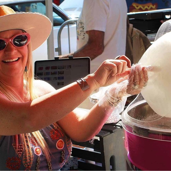 Meet your Posher, Valerie - Picture 3 of 3